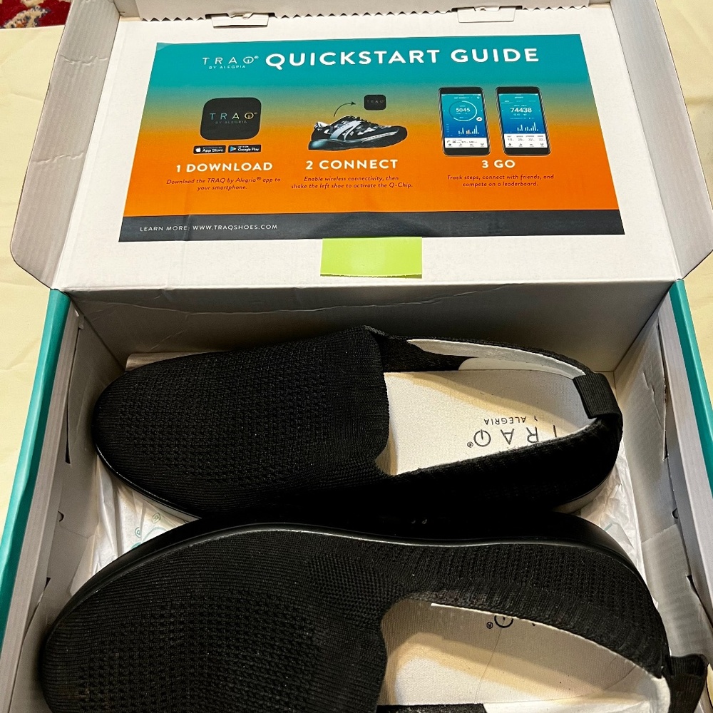 Traq by Alegria Black Quaravan